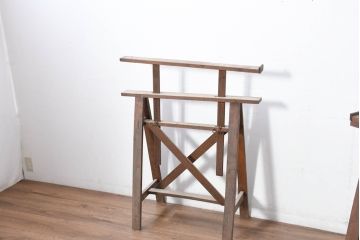 フランスアンティーク　希少!!　使い込まれた風合いが歴史を感じる作りの良い作業台の脚2点セット(ソーホース、SAWHORSE、DIY、材料、テーブル脚、高さ調整可能)(R-082102)