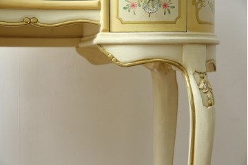 イタリアビンテージ　ハンドペイント　ロココ調　キドニーデザイン　空間に柔らかな印象を与えるドレッサーとスツールのセット(化粧台、鏡台、ミラー、イス、椅子、ヴィンテージ)(R-082106)