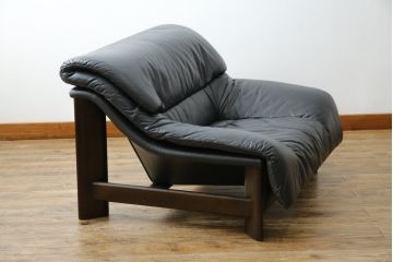 中古　美品　国産職人手作り　アサヒ木工　本革(一部合皮)　安らぎの空間を演出する1人掛けソファ(アームチェア、1Pソファ、一人掛け、レザー)(定価約13万円)(R-082108)