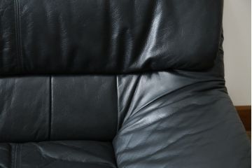 中古　美品　国産職人手作り　アサヒ木工　本革(一部合皮)　安らぎの空間を演出する1人掛けソファ(アームチェア、1Pソファ、一人掛け、レザー)(定価約13万円)(R-082108)