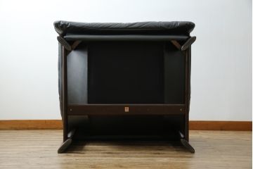 中古　美品　国産職人手作り　アサヒ木工　本革(一部合皮)　安らぎの空間を演出する1人掛けソファ(アームチェア、1Pソファ、一人掛け、レザー)(定価約13万円)(R-082109)