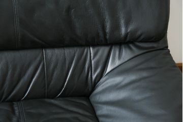 中古　美品　国産職人手作り　アサヒ木工　本革(一部合皮)　安らぎの空間を演出する3人掛けソファ(トリプルソファ、3Pソファ、三人掛け、レザー)(定価約25万円)(R-082110)
