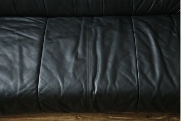 中古　美品　国産職人手作り　アサヒ木工　本革(一部合皮)　安らぎの空間を演出する3人掛けソファ(トリプルソファ、3Pソファ、三人掛け、レザー)(定価約25万円)(R-082110)