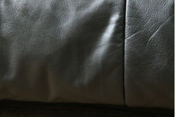 中古　美品　国産職人手作り　アサヒ木工　本革(一部合皮)　安らぎの空間を演出する3人掛けソファ(トリプルソファ、3Pソファ、三人掛け、レザー)(定価約25万円)(R-082110)