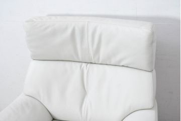 中古　美品　カリモク(karimoku)　ZW7300　本革(レザー)　ずっと座っていたくなるような包容力のある1Pソファ(アームチェア、1人掛けソファ、一人掛けソファ)(定価約20万円)(R-082112)