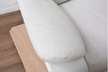 中古　美品　カリモク(karimoku)　ZW7300　本革(レザー)　ずっと座っていたくなるような包容力のある1Pソファ(アームチェア、1人掛けソファ、一人掛けソファ)(定価約20万円)(R-082112)