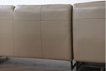 中古　超美品　使用感ほぼなし　IDC大塚家具取り扱い　FaBBRica(ファブリカ)　ゆったりとくつろげるL字型3Pカウチソファ(三人掛け、3Pソファ、トリプルソファ、コーナーソファ)(定価約55万円)(R-082115)
