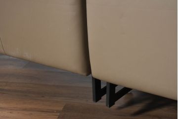 中古　超美品　使用感ほぼなし　IDC大塚家具取り扱い　FaBBRica(ファブリカ)　ゆったりとくつろげるL字型3Pカウチソファ(三人掛け、3Pソファ、トリプルソファ、コーナーソファ)(定価約55万円)(R-082115)