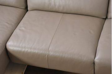 中古　超美品　使用感ほぼなし　IDC大塚家具取り扱い　FaBBRica(ファブリカ)　ゆったりとくつろげるL字型3Pカウチソファ(三人掛け、3Pソファ、トリプルソファ、コーナーソファ)(定価約55万円)(R-082115)