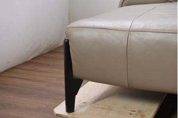 中古　超美品　使用感ほぼなし　IDC大塚家具取り扱い　FaBBRica(ファブリカ)　ゆったりとくつろげるL字型3Pカウチソファ(三人掛け、3Pソファ、トリプルソファ、コーナーソファ)(定価約55万円)(R-082115)