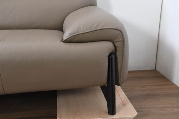 中古　超美品　使用感ほぼなし　IDC大塚家具取り扱い　FaBBRica(ファブリカ)　ゆったりとくつろげるL字型3Pカウチソファ(三人掛け、3Pソファ、トリプルソファ、コーナーソファ)(定価約55万円)(R-082115)