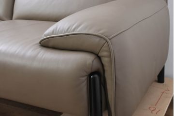 中古　超美品　使用感ほぼなし　IDC大塚家具取り扱い　FaBBRica(ファブリカ)　ゆったりとくつろげるL字型3Pカウチソファ(三人掛け、3Pソファ、トリプルソファ、コーナーソファ)(定価約55万円)(R-082115)
