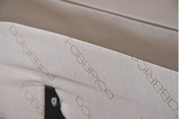 中古　超美品　使用感ほぼなし　IDC大塚家具取り扱い　FaBBRica(ファブリカ)　ゆったりとくつろげるL字型3Pカウチソファ(三人掛け、3Pソファ、トリプルソファ、コーナーソファ)(定価約55万円)(R-082115)