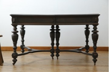 フランスアンティーク　上手物　高級品!!　上品で凝ったデザインが魅力的なダイニングテーブル　(R-082118)