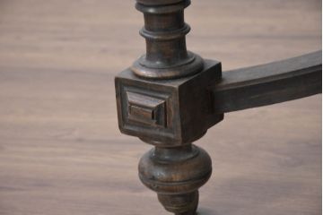 フランスアンティーク　上手物　高級品!!　上品で凝ったデザインが魅力的なダイニングテーブル(2人掛け、4人掛けテーブル)(R-082118)