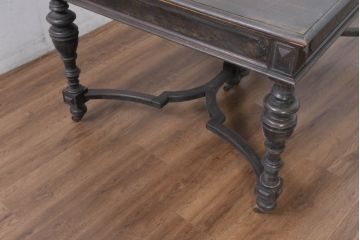 フランスアンティーク　上手物　高級品!!　上品で凝ったデザインが魅力的なダイニングテーブル(2人掛け、4人掛けテーブル)(R-082118)