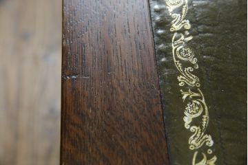 イギリスアンティーク　オーク材　存在感のあるバルボスレッグが魅力的な引き出し付きレザートップ大型デスク(ダイニングテーブル、食卓、4人掛け、6人掛け、英国)(R-082119)