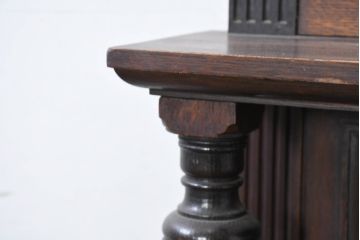 イギリスアンティーク　オーク材　気品漂うデザインとバルボスレッグが魅力的なサイドボード(コンソールテーブル、キャビネット、飾り台、机、ワークデスク、在宅用、在宅ワーク用、英国)(R-082121)