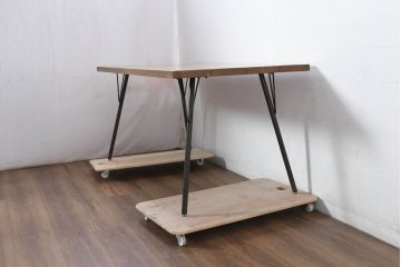 中古　Journal Standard Furniture(ジャーナルスタンダードファニチャー)　インダストリアルデザインがおしゃれなSens(サンク)ダイニングテーブル(4人掛け、食卓、作業台)(定価約91000円)(R-082123)