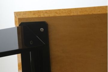 中古　美品　IDC大塚家具　SPLENDOR2(スプレンダー2)　バーズアイメープル　希少な銘木だけが持つ美しい杢目が魅力的なダイニングテーブル(4人掛け、6人掛け、食卓)(定価約40万円)(R-082124)
