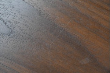 中古　飛騨高山　家具ブランド　シラカワ(shirakawa)　ハルス(Hals)　ウォールナット材　シンプルで洗練されたデザインのダイニングテーブル　定価約22万円　(R-082125)