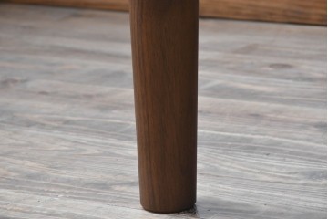 中古　飛騨高山　家具ブランド　シラカワ(shirakawa)　ハルス(Hals)　ウォールナット材　シンプルで洗練されたデザインのダイニングテーブル　定価約22万円　(R-082125)