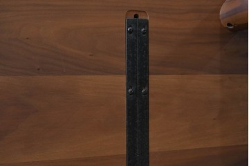 中古　飛騨高山　家具ブランド　シラカワ(shirakawa)　ハルス(Hals)　ウォールナット材　シンプルで洗練されたデザインのダイニングテーブル　定価約22万円　(R-082125)