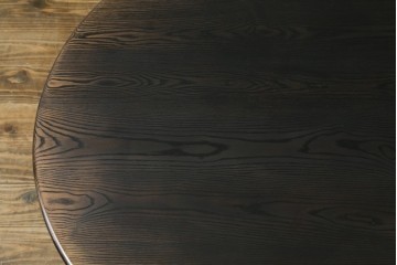 中古　美品　水屋の匠　久遠　栗材　くっきりとした木目を楽しめるアンティーク調丸型ちゃぶ台　(R-082126)