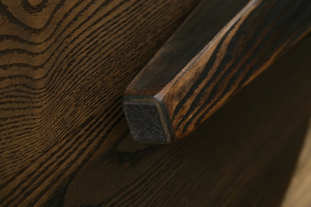 中古　美品　水屋の匠　久遠　栗材　くっきりとした木目を楽しめるアンティーク調丸型ちゃぶ台　(R-082126)