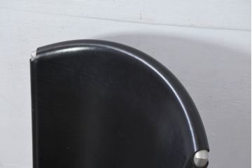 中古　ドイツ　IDC大塚家具取り扱い　高級家具メーカー　Ronald Schmitt(ロナルドシュミット)　極厚本革(レザー)　スタイリッシュなデザインが美しいダイニングチェア2脚セット(アームレスチェア、イス、椅子、バラ売り可能)(定価2脚で約22万円)(R-082127)