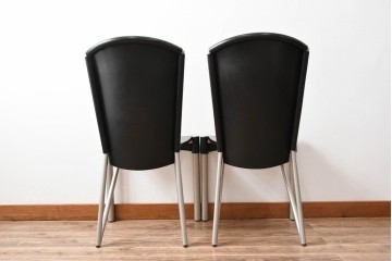 中古　ドイツ　IDC大塚家具取り扱い　高級家具メーカー　Ronald Schmitt(ロナルドシュミット)　極厚本革(レザー)　スタイリッシュなデザインが美しいダイニングチェア2脚セット(アームレスチェア、イス、椅子、バラ売り可能)(定価2脚で約22万円)(R-082127)