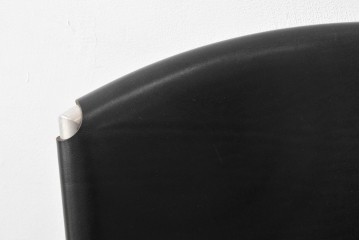 中古　ドイツ　IDC大塚家具取り扱い　高級家具メーカー　Ronald Schmitt(ロナルドシュミット)　極厚本革(レザー)　スタイリッシュなデザインが美しいダイニングチェア2脚セット(アームレスチェア、イス、椅子、バラ売り可能)(定価2脚で約22万円)(R-082127)