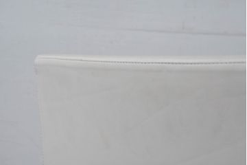 中古　B&B Italia(ビーアンドビー イタリア)　SEDIA SOLO(セディア ソロ)　Antonio Citterio(アントニオチッテリオ)　本革(レザー)　シンプルで無駄のないフォルムのダイニングチェア(椅子、アームレスチェア)(定価約17万円)(R-082128)