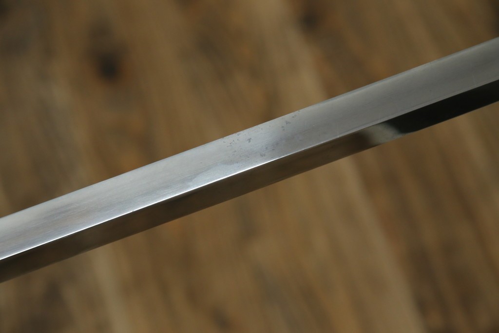 中古　B&B Italia(ビーアンドビー イタリア)　SEDIA SOLO(セディア ソロ)　Antonio Citterio(アントニオチッテリオ)　本革(レザー)　シンプルで無駄のないフォルムのダイニングチェア　定価約17万円相当　(R-082128)