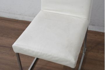 中古　B&B Italia(ビーアンドビー イタリア)　SOLO(ソロ)　Antonio Citterio(アントニオチッテリオ)　本革(レザー)　シンプルで洗練された佇まいのダイニングチェア(椅子、アームレスチェア)(定価約23万円)(R-082129)