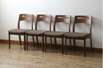 中古　美品　飛騨高山　家具ブランド　シラカワ(shirakawa)　ハルス(Hals)　ウォールナット材　シンプルで洗練されたデザインのダイニングチェア4脚セット(アームレスチェア、椅子、イス、バラ売り可能)(定価4脚で約19万円)(R-082132)