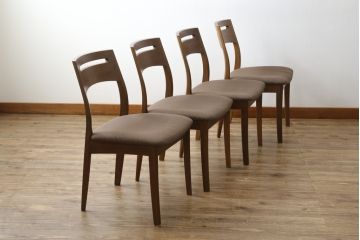 中古　美品　飛騨高山　家具ブランド　シラカワ(shirakawa)　ハルス(Hals)　ウォールナット材　シンプルで洗練されたデザインのダイニングチェア4脚セット(アームレスチェア、椅子、イス、バラ売り可能)(定価4脚で約19万円)(R-082132)