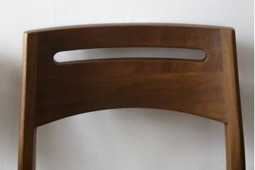 中古　美品　飛騨高山　家具ブランド　シラカワ(shirakawa)　ハルス(Hals)　ウォールナット材　シンプルで洗練されたデザインのダイニングチェア4脚セット(アームレスチェア、椅子、イス、バラ売り可能)(定価4脚で約19万円)(R-082132)