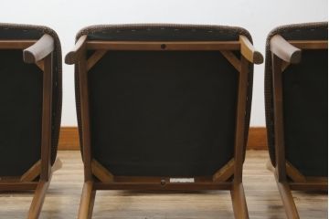 中古　美品　飛騨高山　家具ブランド　シラカワ(shirakawa)　ハルス(Hals)　ウォールナット材　シンプルで洗練されたデザインのダイニングチェア4脚セット(アームレスチェア、椅子、イス、バラ売り可能)(定価4脚で約19万円)(R-082132)