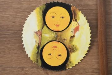 中古　高級時計ブランド　Howard Miller(ハワード ミラー)　Delaware(デラウェア)　チェリー材　月の満ち欠けを表示するムーンダイヤル付きのホールクロック(時計台、振り子時計、ディスプレイ)(定価約110万円)(R-082134)