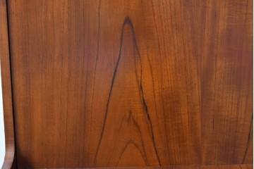 デンマークビンテージ　オークレッグ　ローズウッド?　チーク材　クラシカルな雰囲気を盛り立てるライティングビューロー　(R-082141)