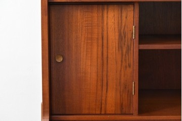 デンマークビンテージ　オークレッグ　ローズウッド?　チーク材　クラシカルな雰囲気を盛り立てるライティングビューロー　(R-082141)