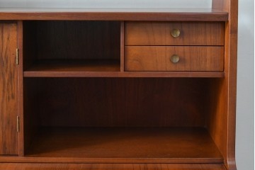 デンマークビンテージ　オークレッグ　ローズウッド?　チーク材　クラシカルな雰囲気を盛り立てるライティングビューロー　(R-082141)