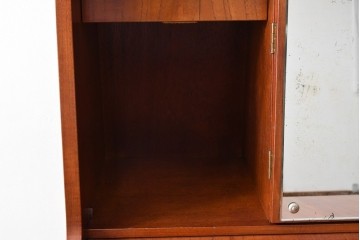 デンマークビンテージ　オークレッグ　ローズウッド?　チーク材　クラシカルな雰囲気を盛り立てるライティングビューロー　(R-082141)