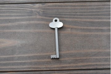 デンマークビンテージ　オークレッグ　ローズウッド?　チーク材　クラシカルな雰囲気を盛り立てるライティングビューロー　(R-082141)