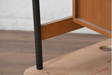 和製ビンテージ　天童木工(Tendo)　名作!!　洗練されたデザインがお洒落!!北欧スタイルにおすすめのチーク材製デスク(机、片袖机、ワークデスク、在宅用、在宅ワーク用、ヴィンテージ)(R-082142)