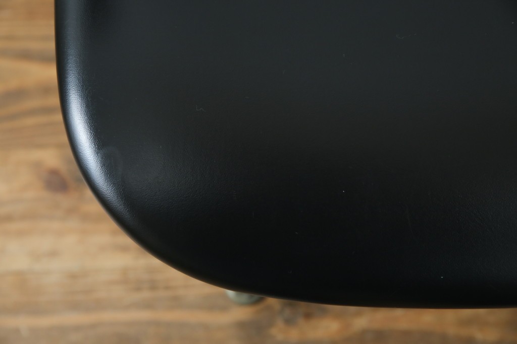 和製ビンテージ　美品　剣持勇デザイン　天童木工　カブトチェア　ヴィンテージスタイルのお部屋作りに活躍する男前なデスクチェア　(R-082143)