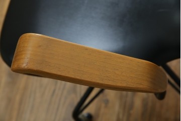 和製ビンテージ　美品　剣持勇デザイン　天童木工　カブトチェア　ヴィンテージスタイルのお部屋作りに活躍する男前なデスクチェア　(R-082143)