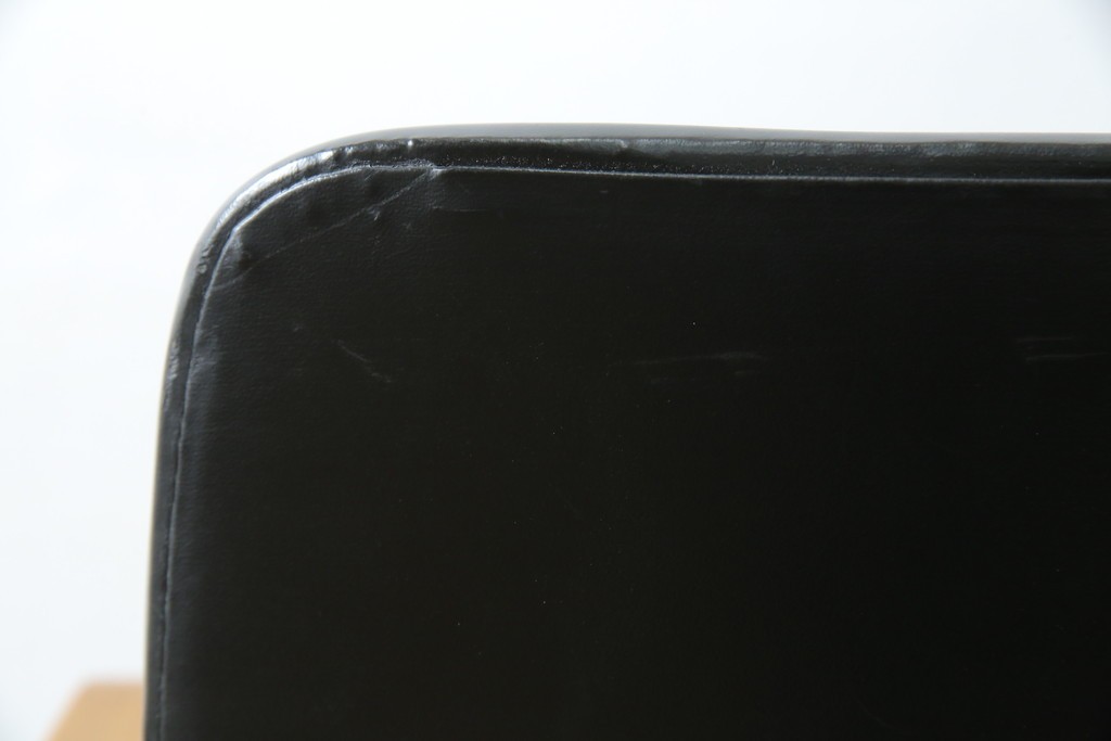 和製ビンテージ　美品　剣持勇デザイン　天童木工　カブトチェア　ヴィンテージスタイルのお部屋作りに活躍する男前なデスクチェア　(R-082143)