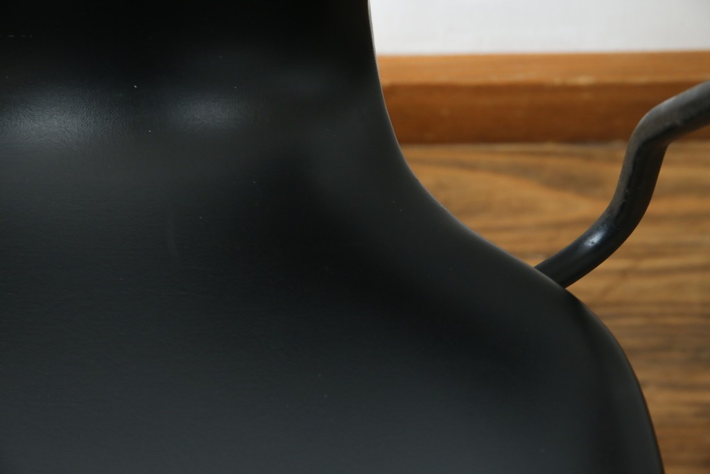 和製ビンテージ　美品　剣持勇デザイン　天童木工　カブトチェア　ヴィンテージスタイルのお部屋作りに活躍する男前なデスクチェア　(R-082143)